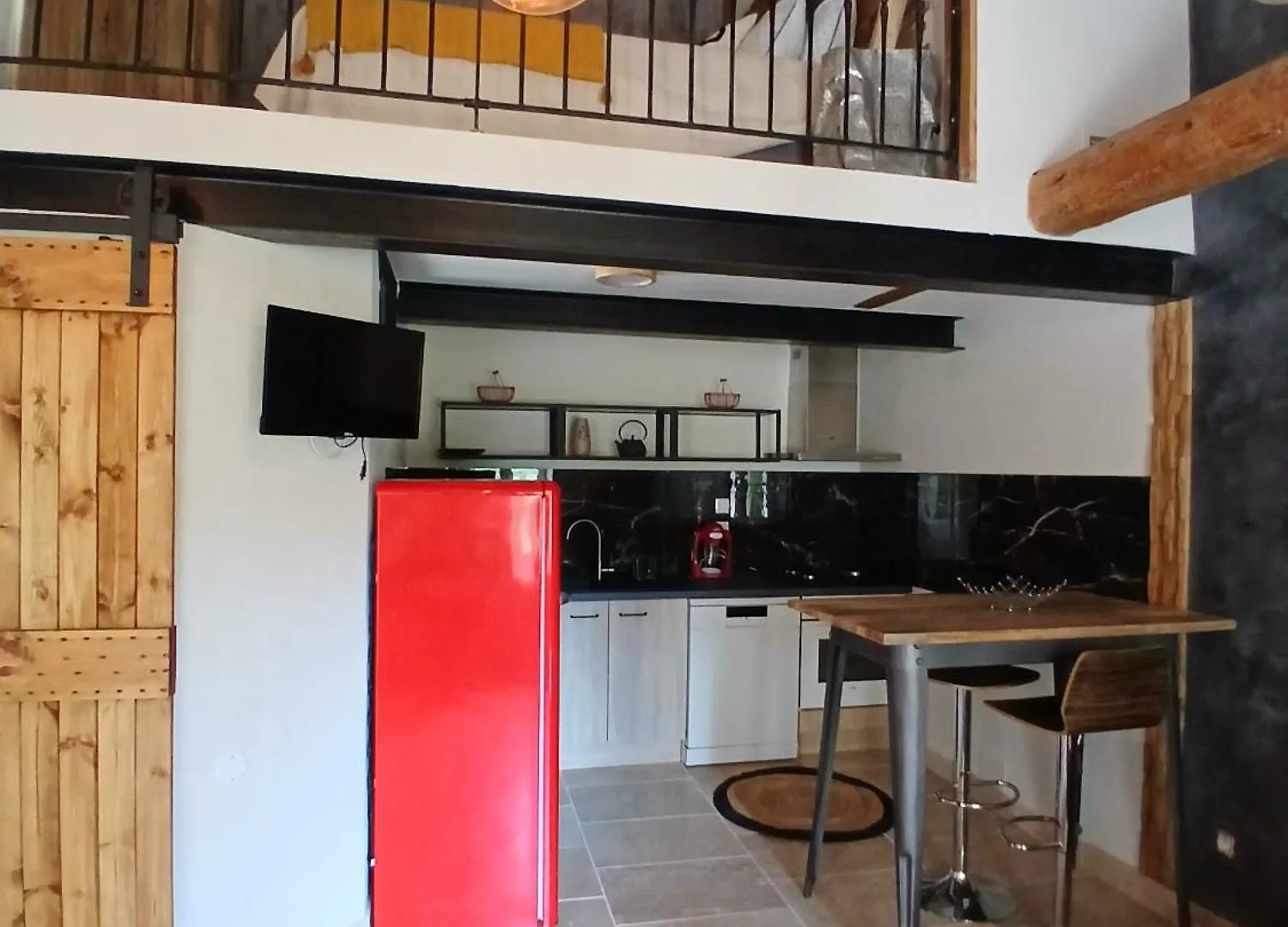 Mas Leblanc Des Alpilles Bed & Breakfast Saint-Etienne-du-Gres France